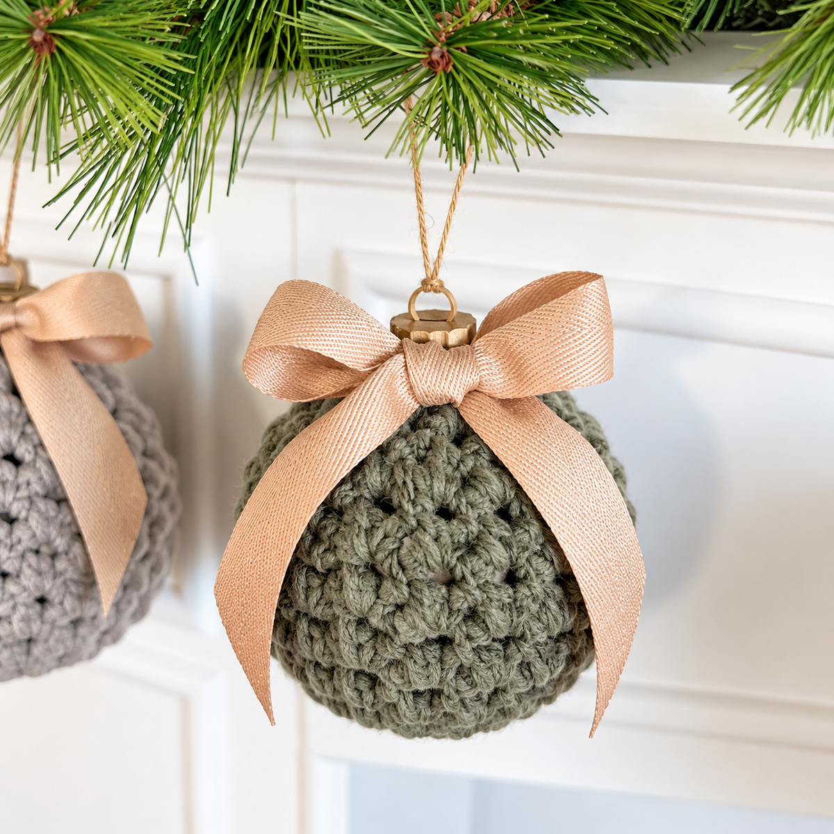 Crochet Christmas Ball Ornament Pattern PDF + Video Tutorial | Crochet Bauble Pattern | Christmas Tree Decoration | Easy Holiday Crochet