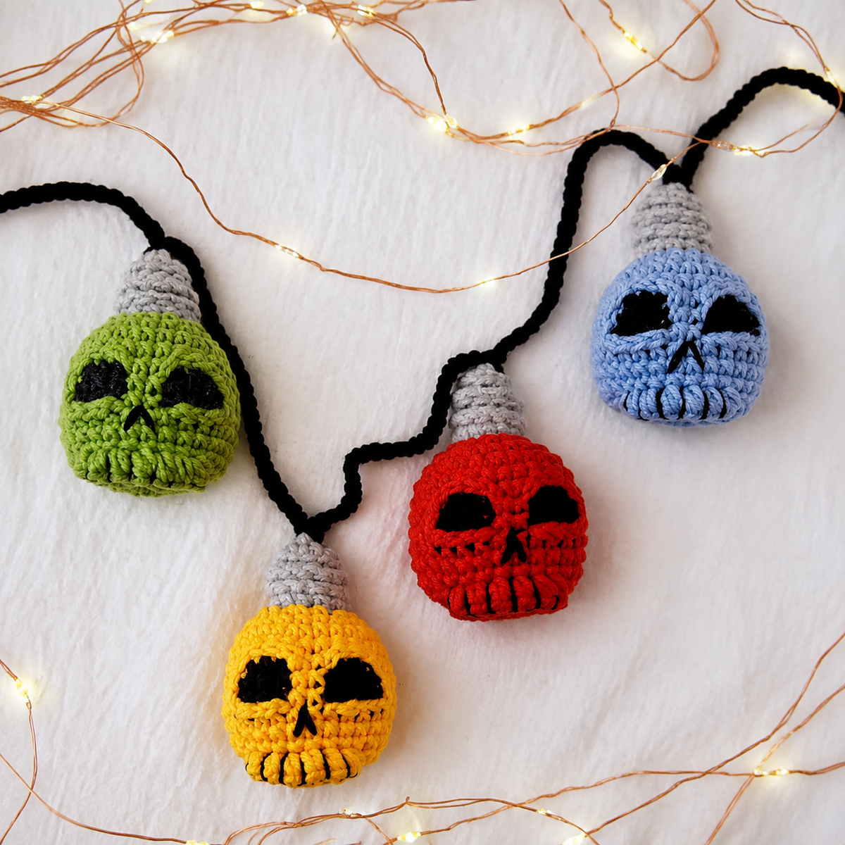 Crochet Skull String Lights Pattern PDF, Halloween Amigurumi Garland Pattern, Spooky Skull Hanging Decor, Instant Digital Download
