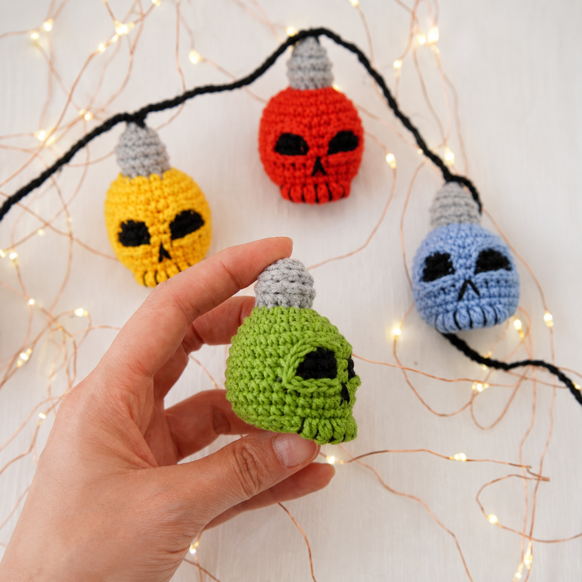 Crochet Skull String Lights Pattern PDF, Halloween Amigurumi Garland Pattern, Spooky Skull Hanging Decor, Instant Digital Download