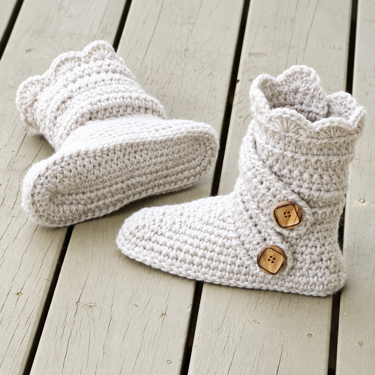 Crochet Slipper Boots Pattern PDF, Cozy House Slippers, Classic Winter Boots Crochet Pattern, Women's Chunky Slippers, Instant Download