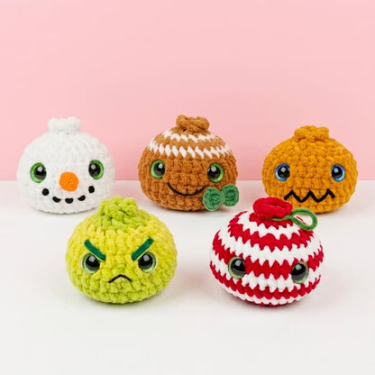 Christmas Dumpling Crochet Pattern PDF, 5 in 1 Holiday Amigurumi & Steamer, No Sew Christmas Plushie Pattern, Instant Download